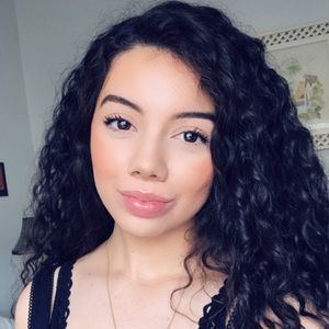 Meet your Posher, Hazel